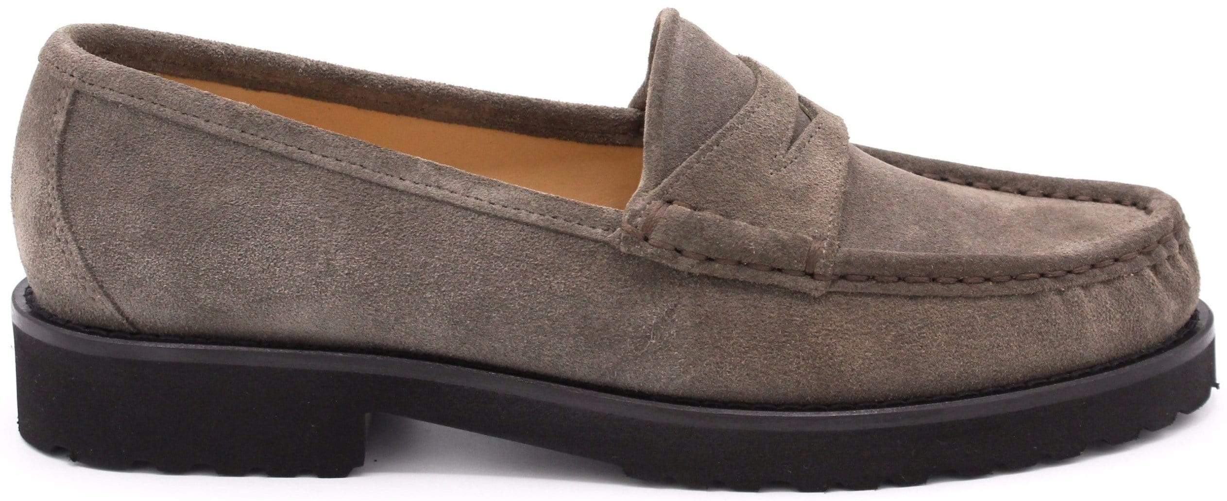 3201 Suede Loafer