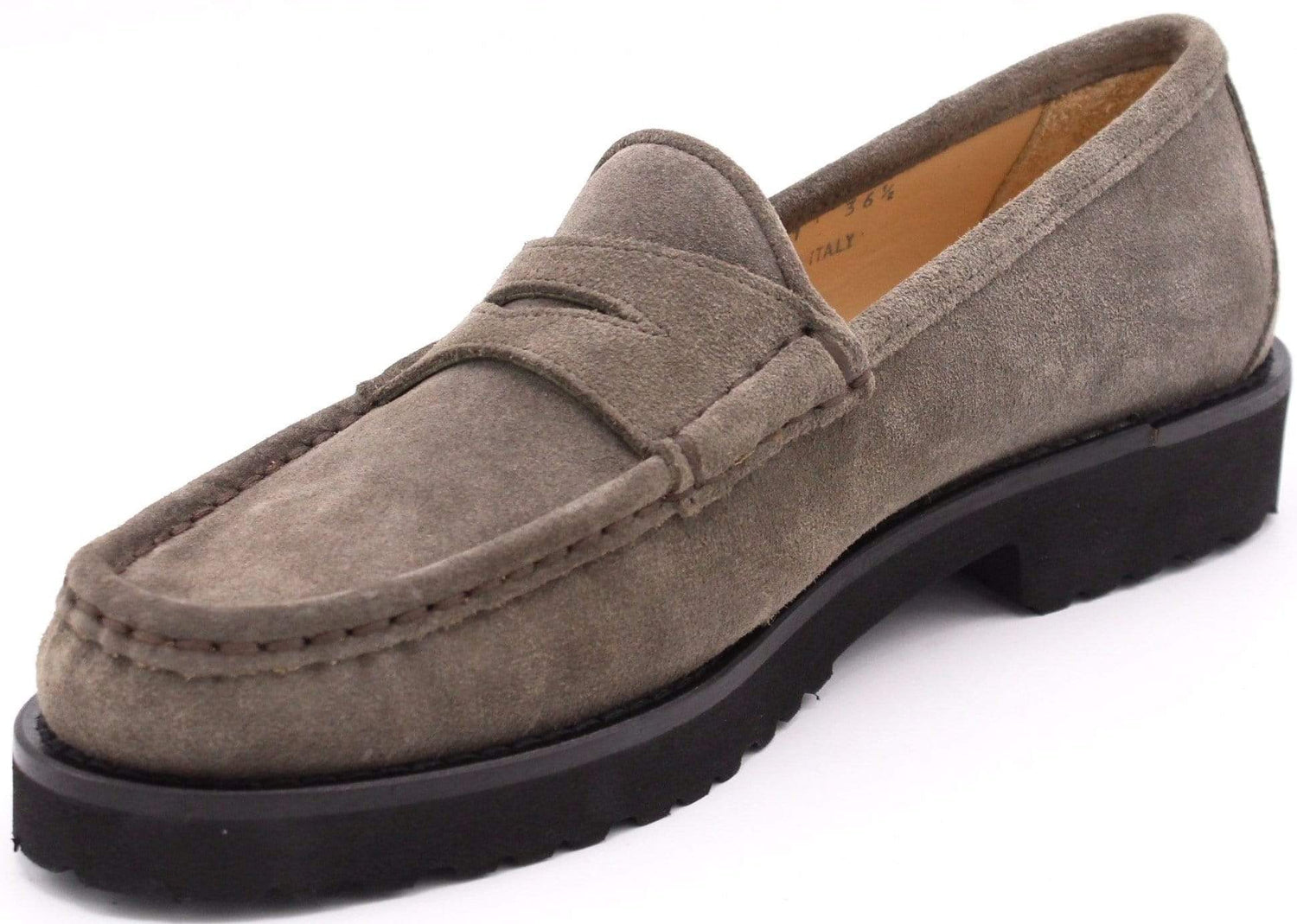 3201 Suede Loafer